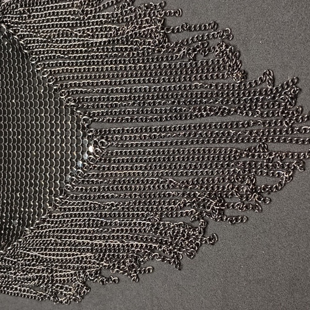 Long chainmail tassel necklace - Picture 2 of 3